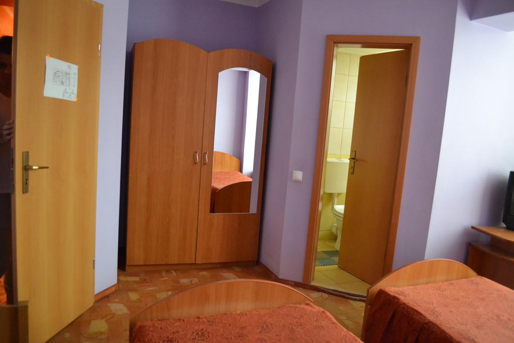 Pension Coral Baia Mare Buitenkant foto