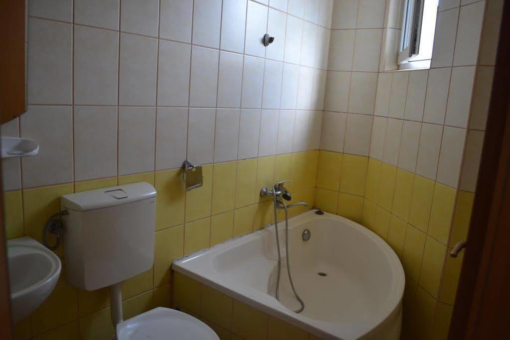Pension Coral Baia Mare Buitenkant foto